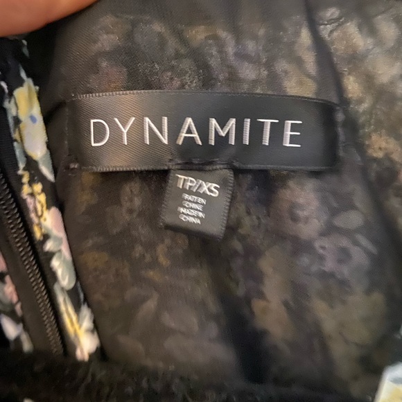 Dynamite floral romper - 10/10 condition never worn - Picture 3 of 3